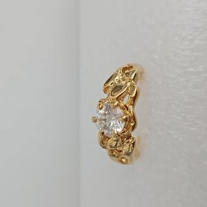 RHINESTONE Stone in Filagree Size 9 Goldtone Ring